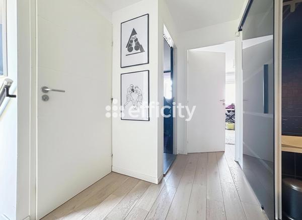 Maison
         4 pièces
        - 79 m² Exclusivité 510 000 € *