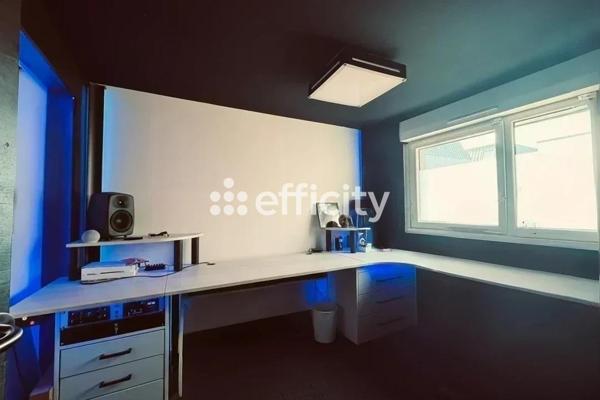Maison
         4 pièces
        - 79 m² Exclusivité 510 000 € *