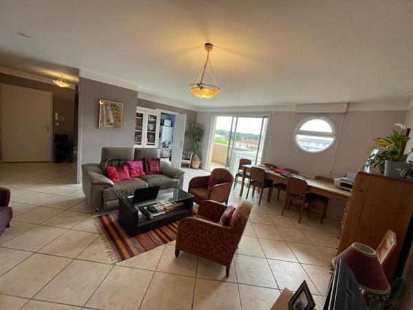 Appartement Valence 5 pièce(s) 100 m2, garage, terrasse