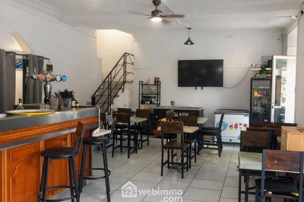 Local 60 m² à Entrecasteaux 83570
