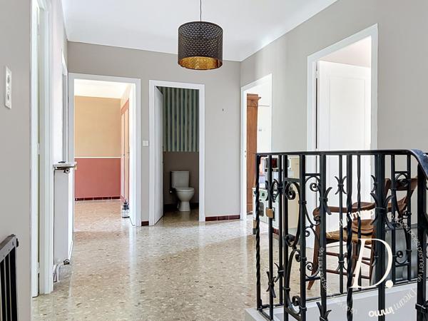 Maison lumineuse de 140 m² à Las Cobas – 4 chambres – Quartier paisible face au parc