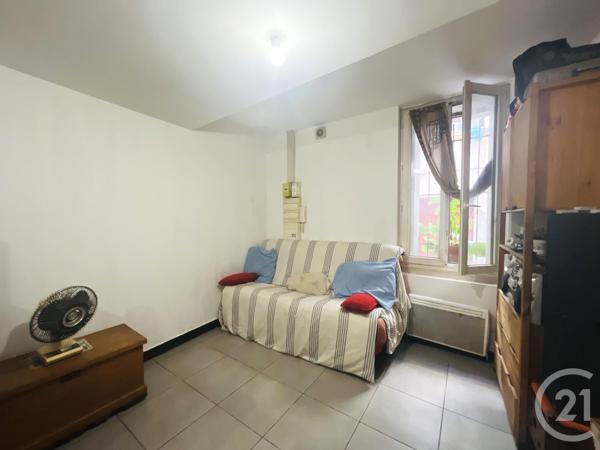 Appartement T2 à vendre  2 pièces - 22,71 m 2   LUNEL  - 34