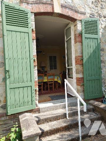 A VENDRE - RENNES (35) Maison de 160 m² + jardin arboré de 125 m² environ (Pas de stationnement...
