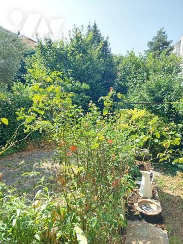 A VENDRE - RENNES (35) Maison de 160 m² + jardin arboré de 125 m² environ (Pas de stationnement...