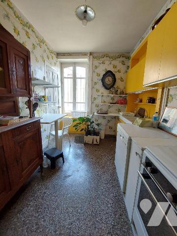 A VENDRE - RENNES (35) Maison de 160 m² + jardin arboré de 125 m² environ (Pas de stationnement...