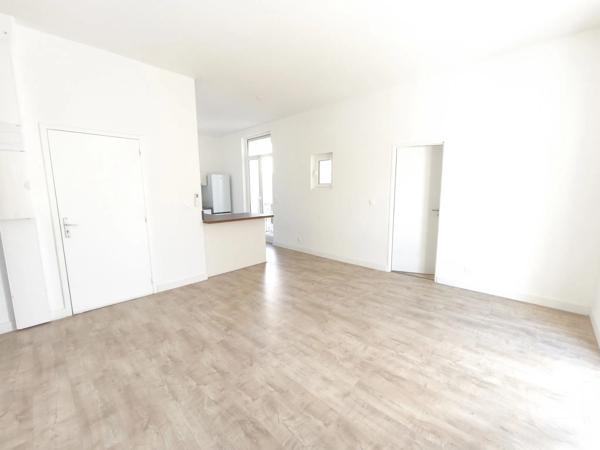 Immeuble à vendre  180 m 2   PERPIGNAN  - 66