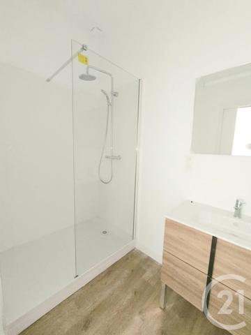 Immeuble à vendre  180 m 2   PERPIGNAN  - 66