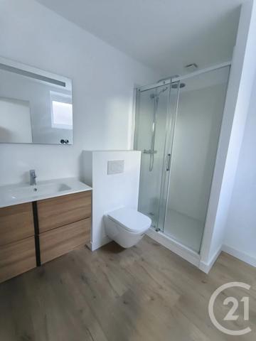 Immeuble à vendre  180 m 2   PERPIGNAN  - 66
