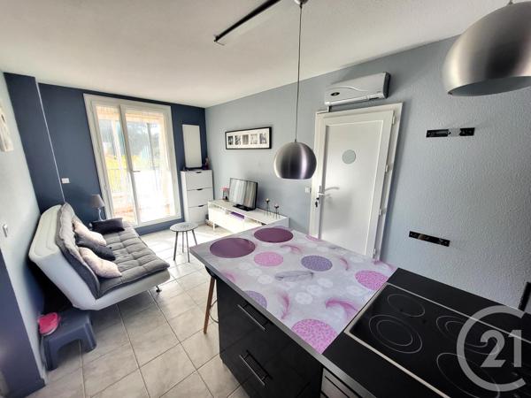 Appartement F2 à vendre  2 pièces - 36 m2 LA LONDE LES MAURES - 83