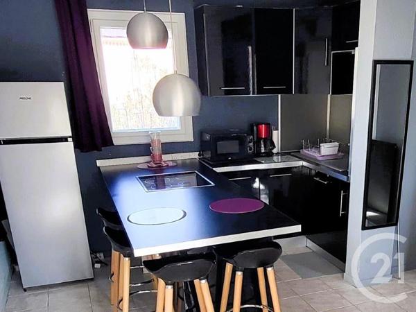 Appartement F2 à vendre  2 pièces - 36 m2 LA LONDE LES MAURES - 83