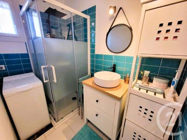 Appartement F2 à vendre  2 pièces - 36 m2 LA LONDE LES MAURES - 83