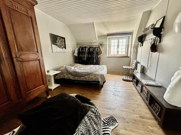 Saint-Armel (56450) Magnifique Longère en Pierre à Deux Pas de la Plage – Petite Vue Mer Côté Golfe !