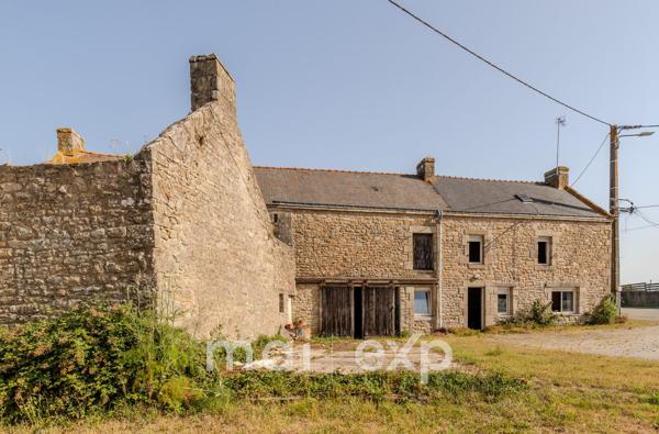 Longère en pierre à rénover à Erdeven – Projet de rénovation entre plages et mégalithes