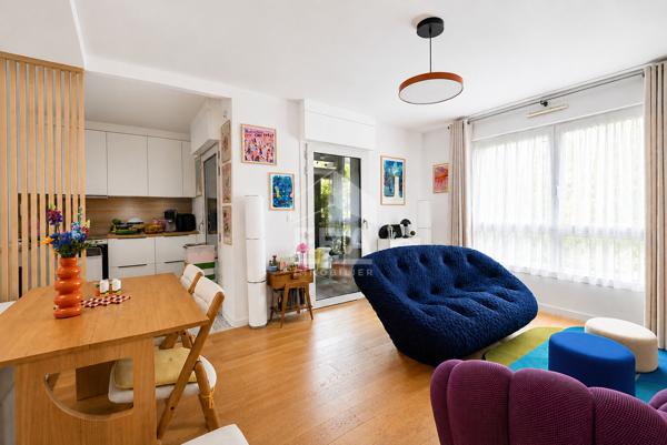2 pièces 47 m²-LUMINEUX-LOGGIA-PARKING