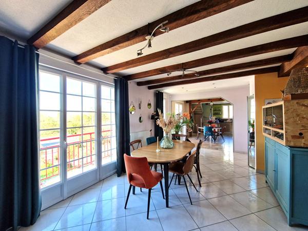 Maison Saint Sylvain D Anjou 7 pièce(s) 167 m2