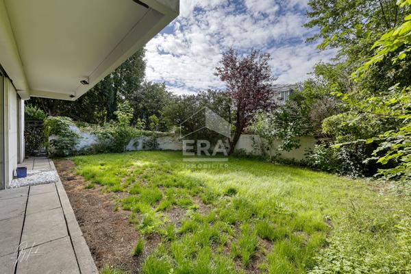 Appartement 4 pièces avec jardin plein sud, 2 stationnements et cave - Sèvres