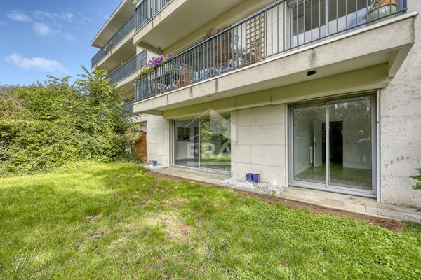 Appartement 4 pièces avec jardin plein sud, 2 stationnements et cave - Sèvres