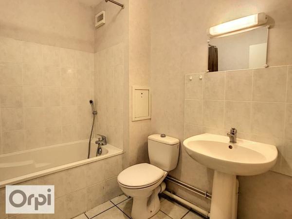 Appartement à louer    1 pièce • 35,90 m2 Montluçon