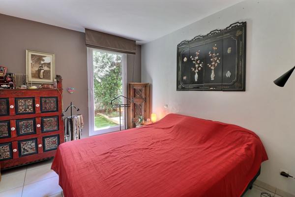 Lattes Port Ariane – 4 pièces de 95 m² de plain-pied, jardin arboré, garage et parking