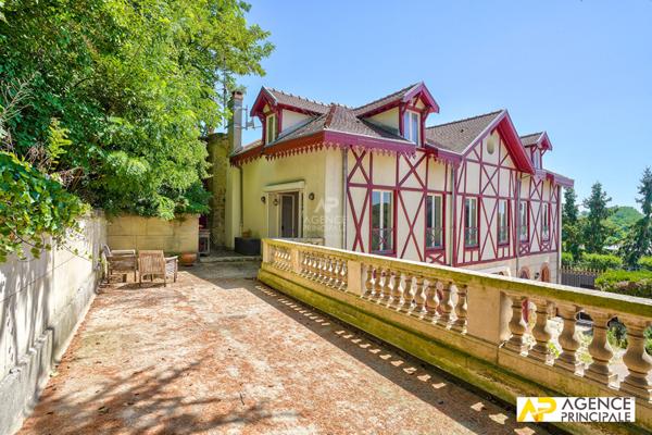 Maison Le Mesnil Le Roi 6 pièce(s) 192 m2 €795 000 ** - Référence 4509