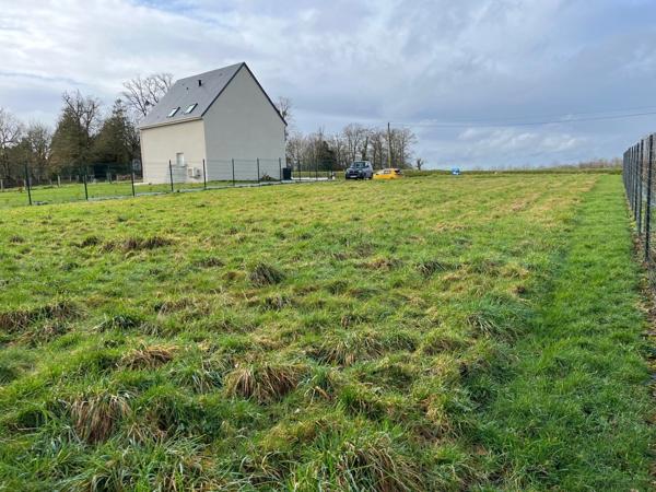 Terrain à bâtir – 884 m² - 15 mn d'AUNAY-SUR-ODON