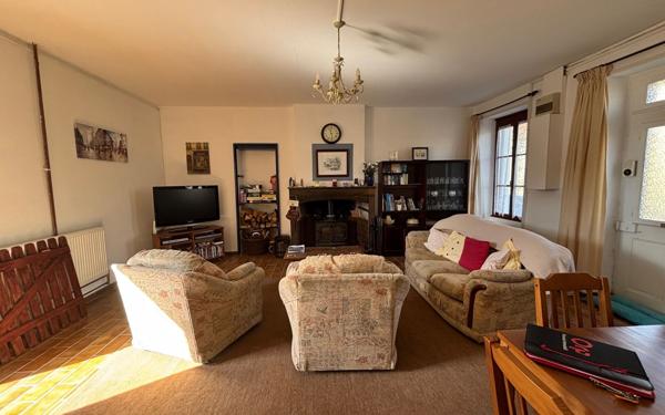 Maison à vendre    5 pièces •  Juigné-des-Moutiers