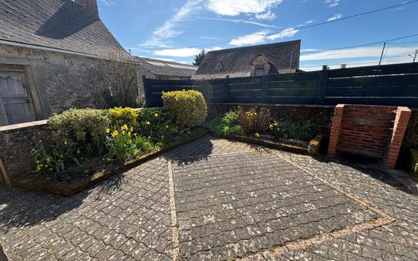 Maison à vendre    5 pièces •  Juigné-des-Moutiers