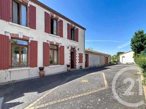 Maison à vendre  6 pièces - 125,07 m 2   CHOLET  - 49