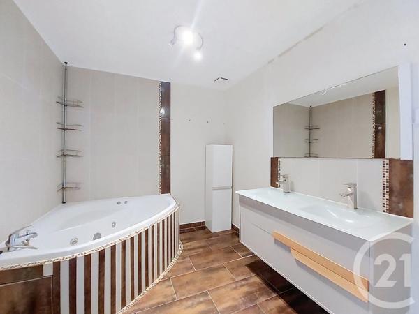 Maison à vendre  6 pièces - 125,07 m 2   CHOLET  - 49