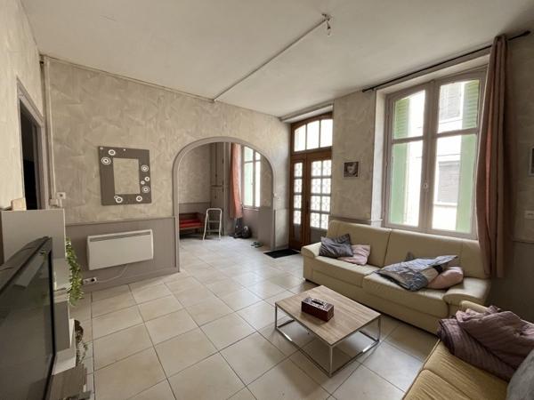 Maison à vendre |  Le Châtelet |  8 pièces | 206 m²