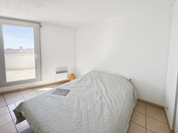 Appartement 3 pièces avec grande terrasse aux Chartrons à Bordeaux