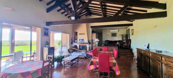 Maison de caractère avec grand terrain et fort potentiel d’évolution – Saint-Sardos