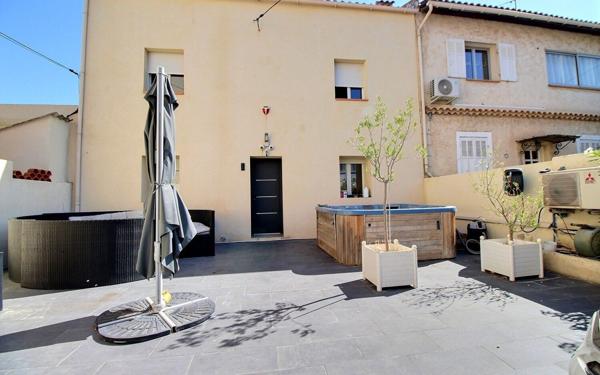 Maison à vendre    7 pièces • 130 m2 Marseille 10