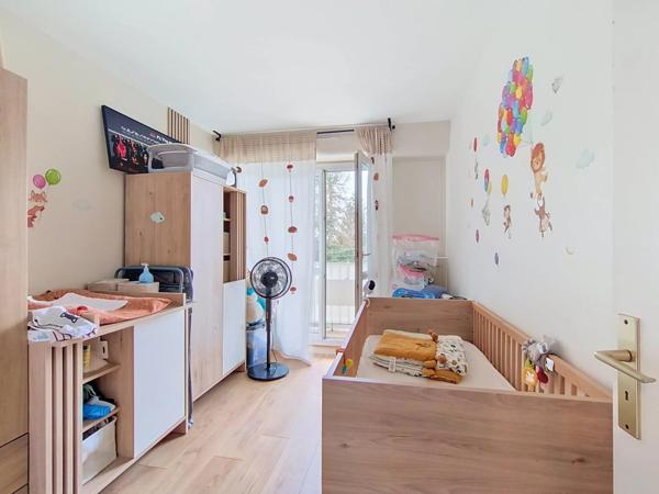 Location                                                      Appartement
                        
                     3 pièces                      62 m2                     à Yerres