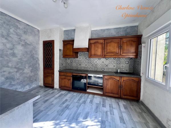 Maison à vendre 86 m² avec jardin et garages