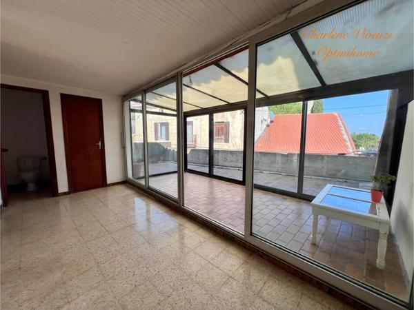 Maison à vendre 86 m² avec jardin et garages