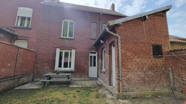 Maison de ville à MONTDIDIER (80500)