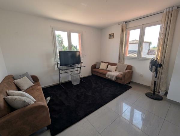 Maison familiale 4 faces sur terrain piscinable