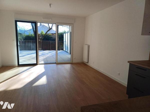 A VENDRE à BOUGUENAIS "Les Couêts" Appartement T3 Neuf - avec un locataire en place 