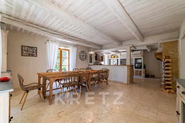 Propriété d'exception en Provence, proche de l’Isle-sur-la-Sorgue