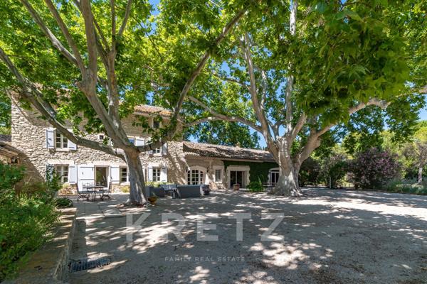 Propriété d'exception en Provence, proche de l’Isle-sur-la-Sorgue