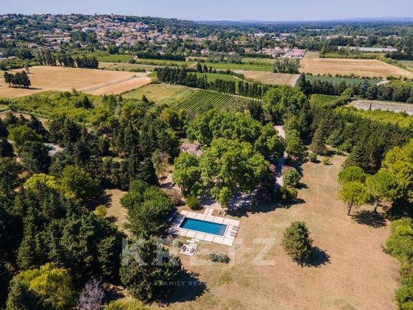 Propriété d'exception en Provence, proche de l’Isle-sur-la-Sorgue