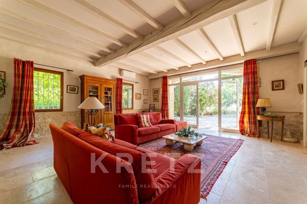 Propriété d'exception en Provence, proche de l’Isle-sur-la-Sorgue