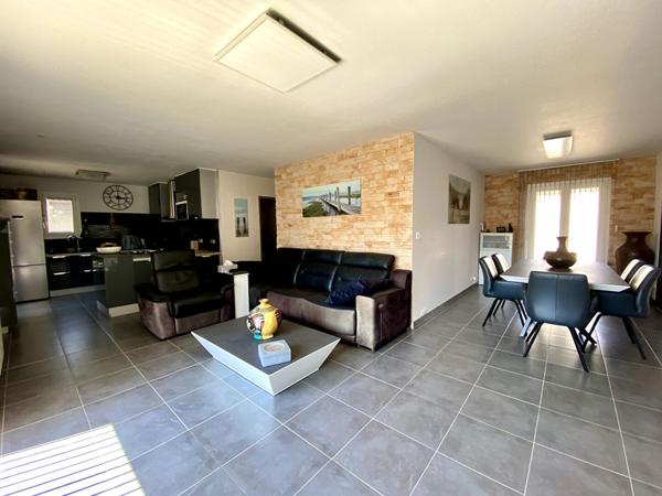 Maison T3 plain-pied ? 75 m² ? Garage, dépendances ? Parcelle 320 m² ? Environnement calme