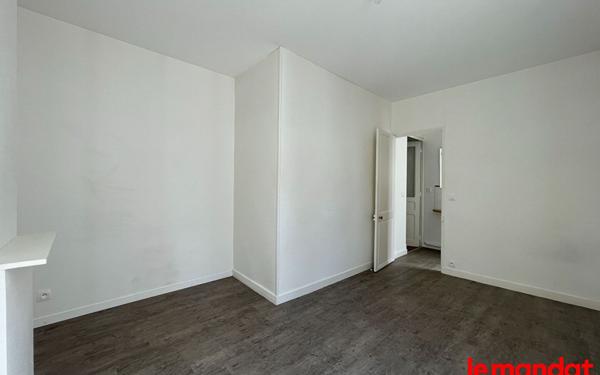 Maison à louer    2 pièces •  Évreux