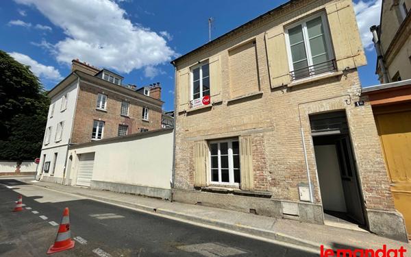 Maison à louer    2 pièces •  Évreux