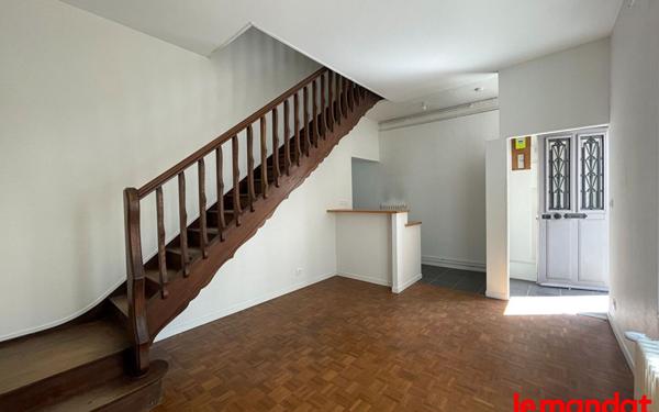 Maison à louer    2 pièces •  Évreux