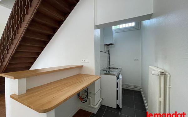 Maison à louer    2 pièces •  Évreux