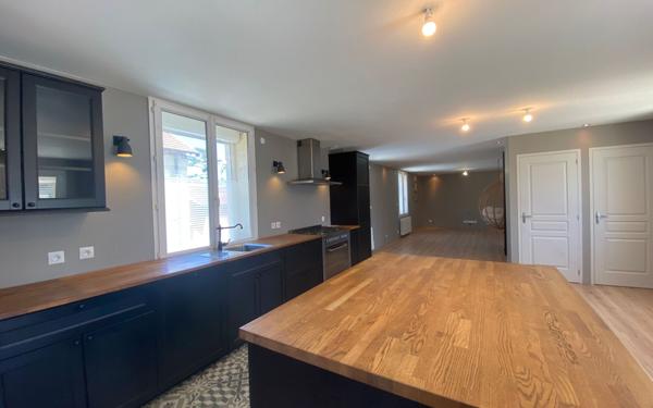 Appartement à vendre    3 pièces • 96,51 m2 Pont-de-Chéruy