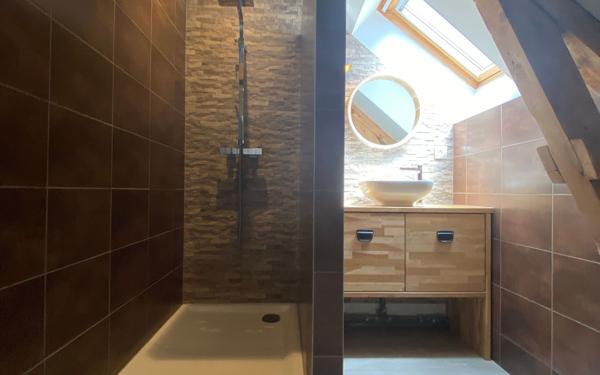 Appartement à vendre    3 pièces • 96,51 m2 Pont-de-Chéruy